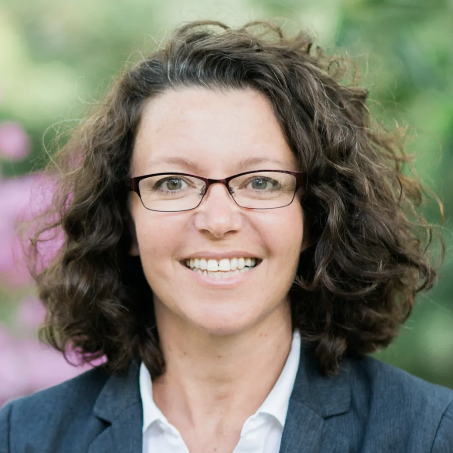 Delegate photo for Amy J. Laufer